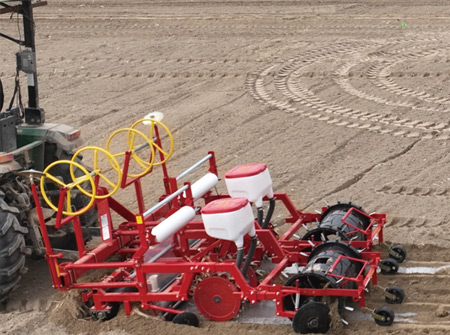 mg冰球突破豪华版2MBJ系列玉米铺膜播种机